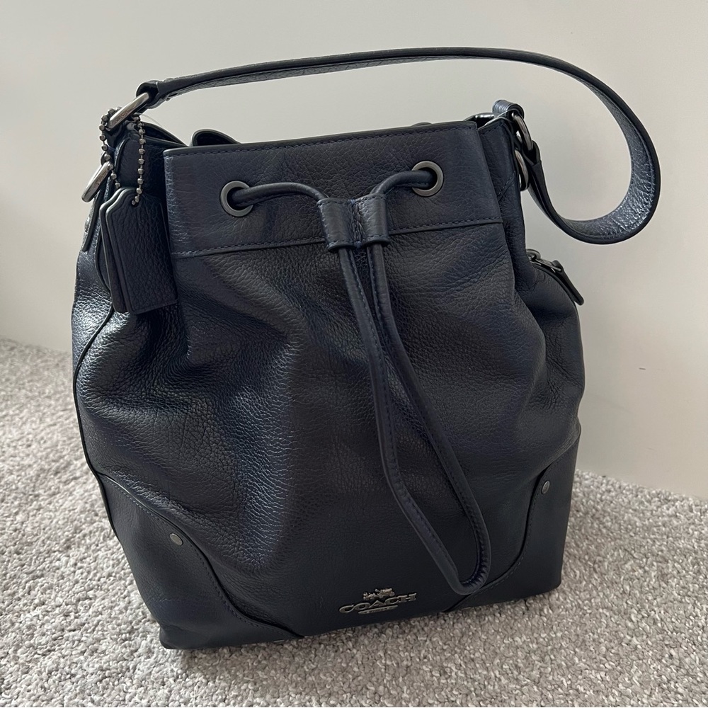 Coach bucket shoulder bag crossbody NWT